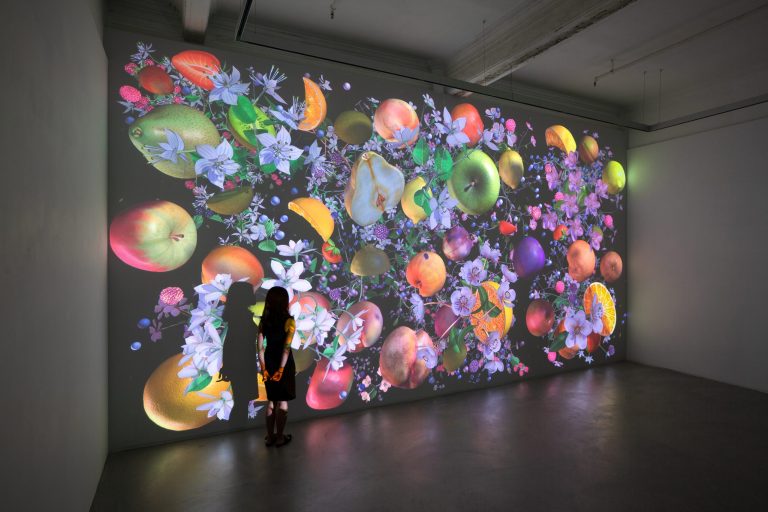 JS-LMG-Hong-Kong-2019-install-05-hr